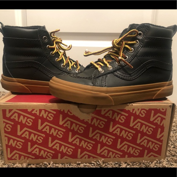 boys vans mte